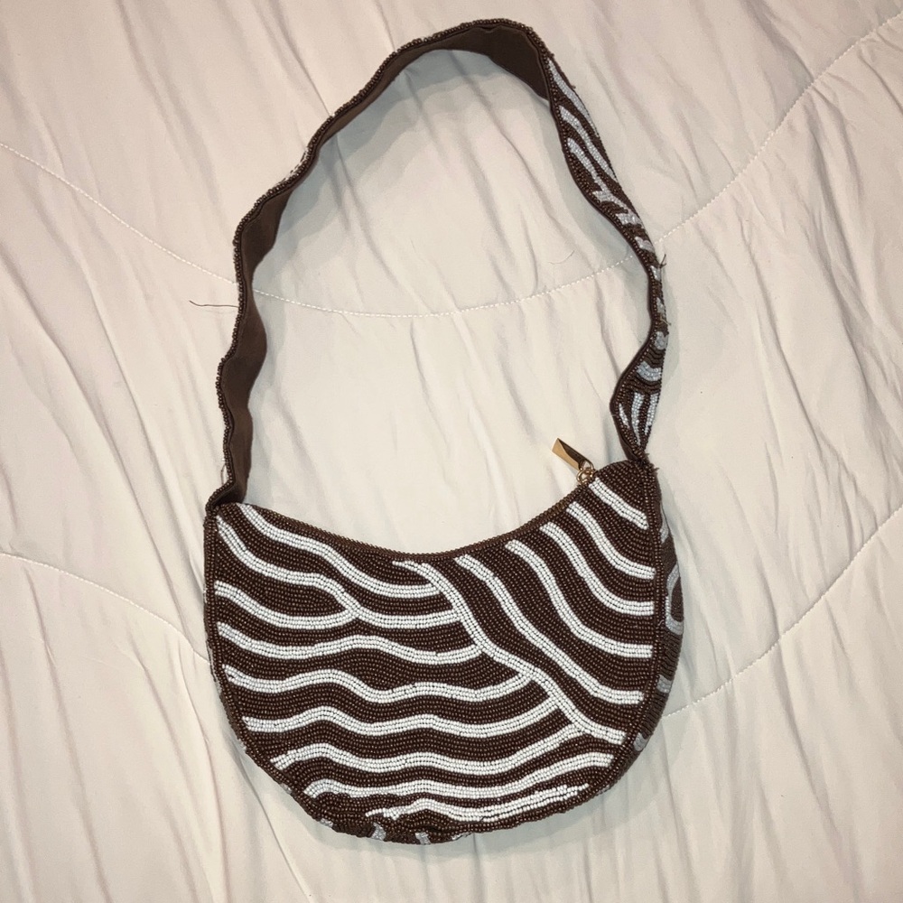 Beaded Brown And White Wavy Pattern Shoulder Bag - image 1